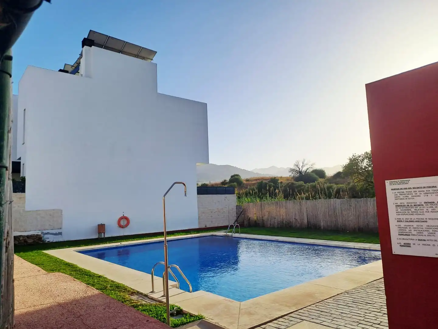 Piscina de Casa adosada en venda en Alhaurín de la Torre amb Aire condicionat, Terrassa i Piscina comunitària