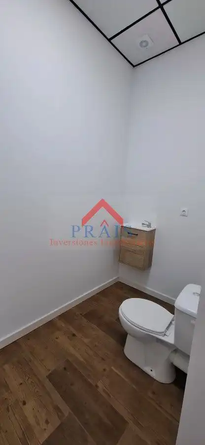 Bedroom of Commercial properties for sale in Utrera  with Air Conditioner