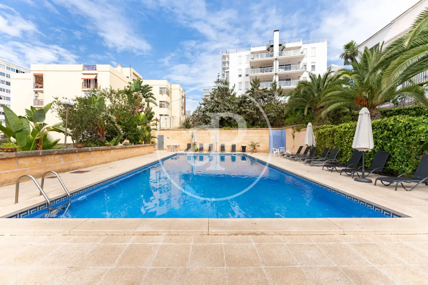 Swimming pool of Attic for rent in  Palma de Mallorca  with Air Conditioner, Heating and Terrace