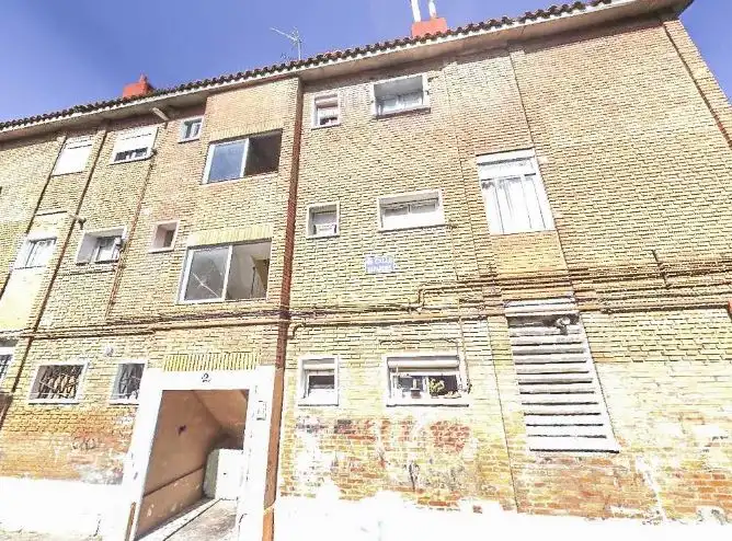 Piso en venta en C/ Zapardiel, Delicias