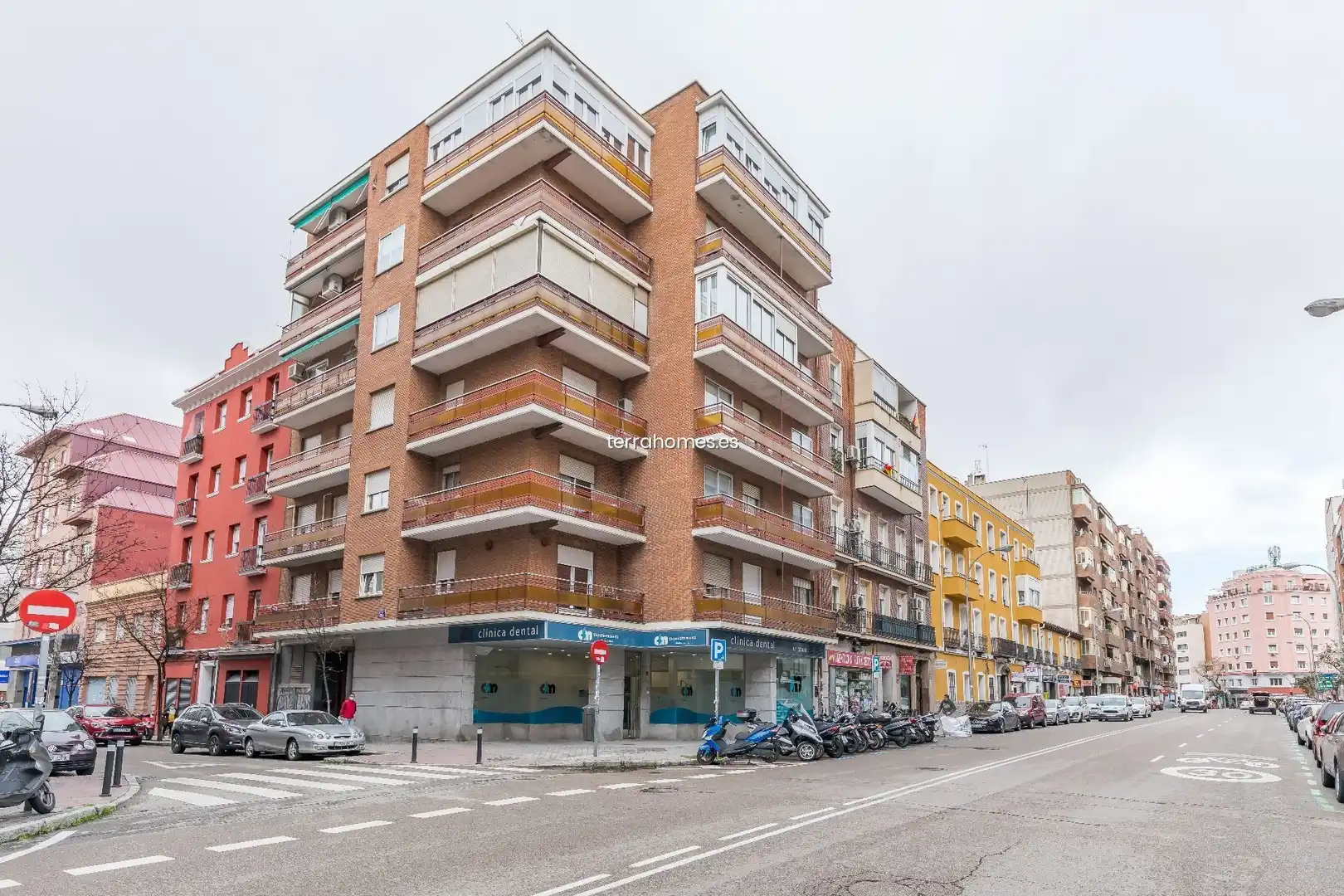 Vista exterior de Dúplex de lloguer en Madrid amb Aire condicionat, Calefacció i Moblat