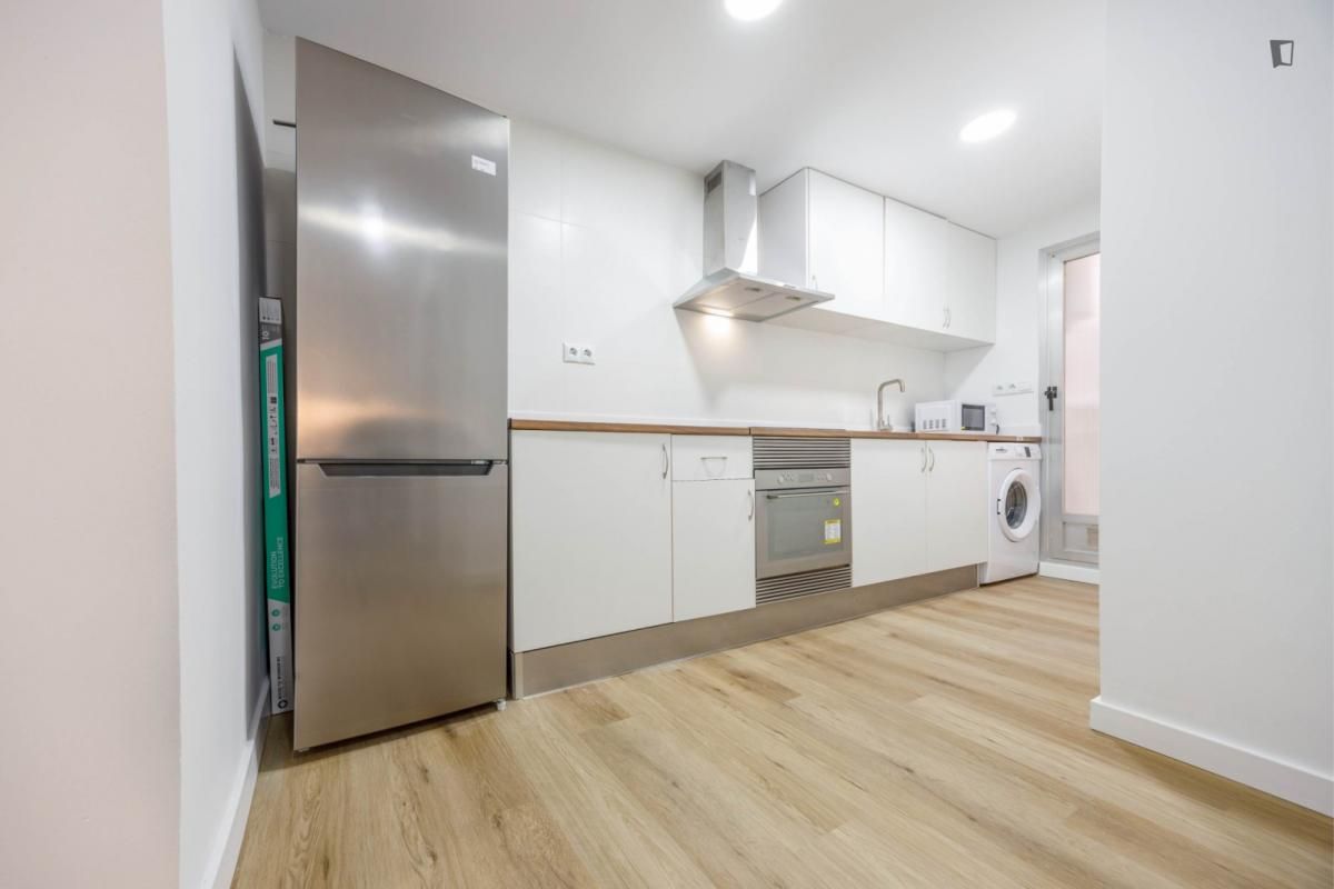 Kitchen of Apartment to rent in  Valencia Capital  with Furnished, Oven and Washing machine
