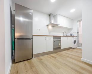 Kitchen of Apartment to rent in  Valencia Capital  with Furnished, Oven and Washing machine