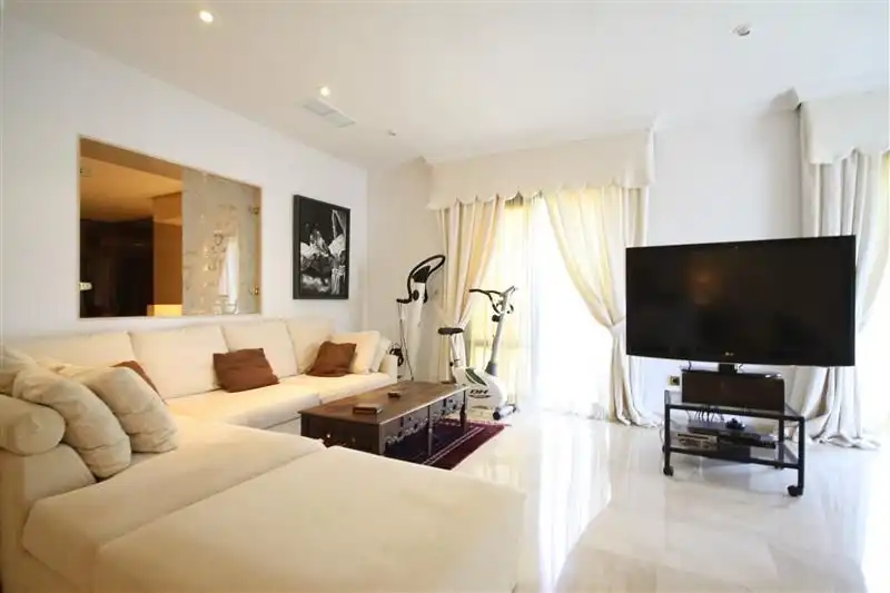Chalet en venta en Calle del Ciervo 16, imagen 3