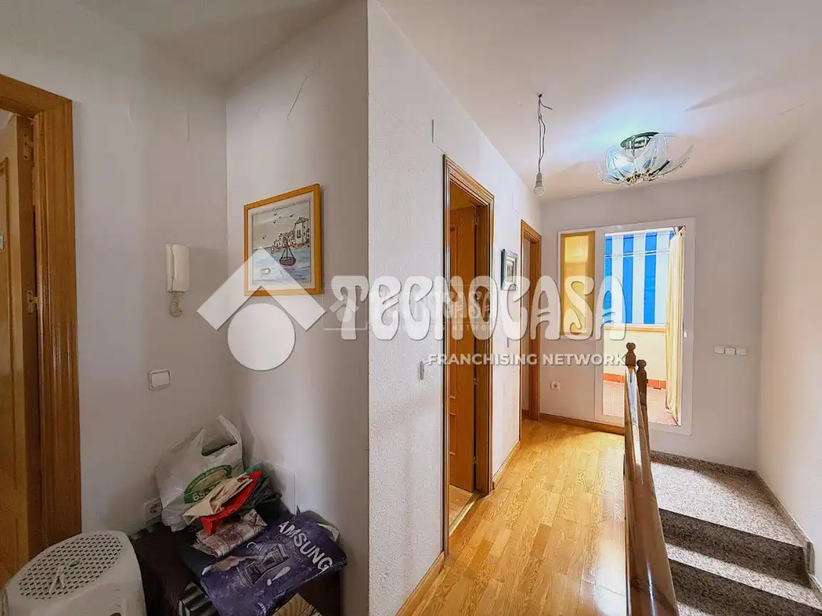 Wohnung zum Verkauf in Cuenca mit Privatgarten, Terrasse und Balkon
