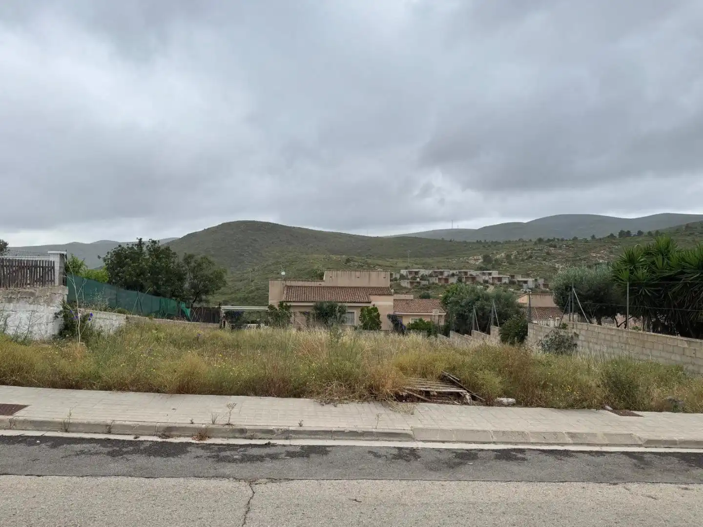 Terreno residencial en venta en Montroi / Montroy, imagen 4