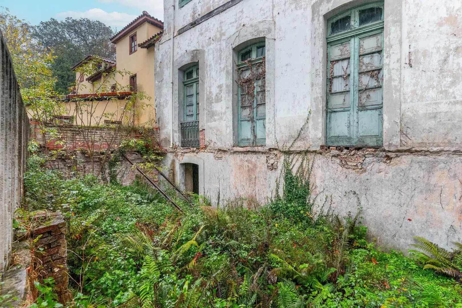 Exterior view of Houses for sale in Oviedo 