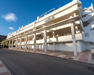 Vista exterior de Àtic en venda en Carboneras amb Aire condicionat, Calefacció i Jardí privat