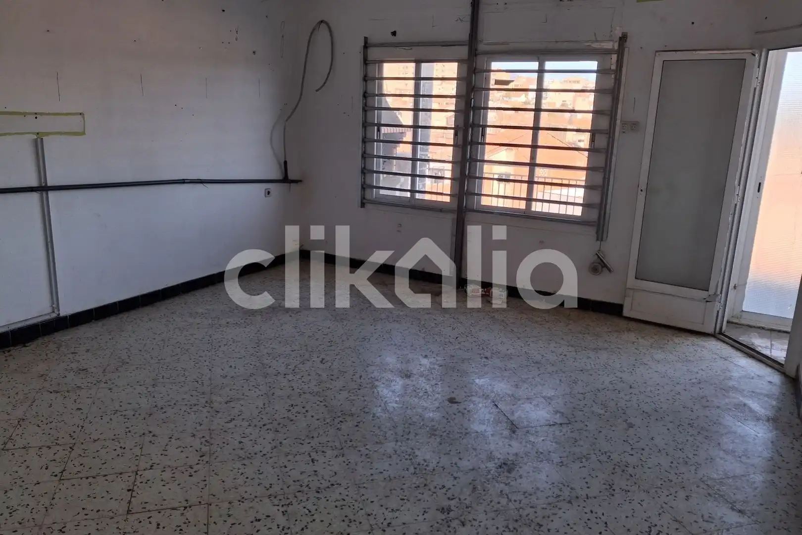 Einfamilien-Reihenhaus zum Verkauf in Sabadell mit Terrasse