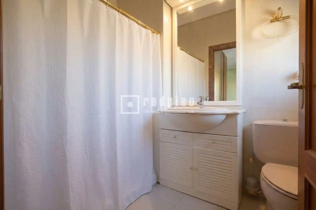 Bathroom of Houses for sale in Villa del Prado  with Heating, Private garden and Terrace