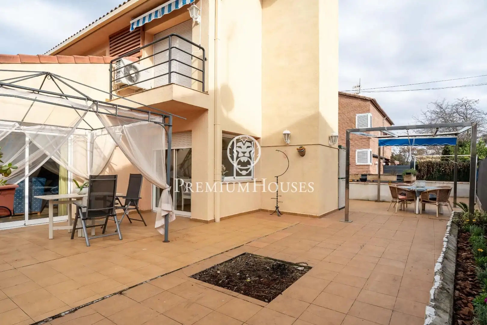 Terrassa de Casa o xalet en venda en Salou amb Aire condicionat, Calefacció i Jardí privat