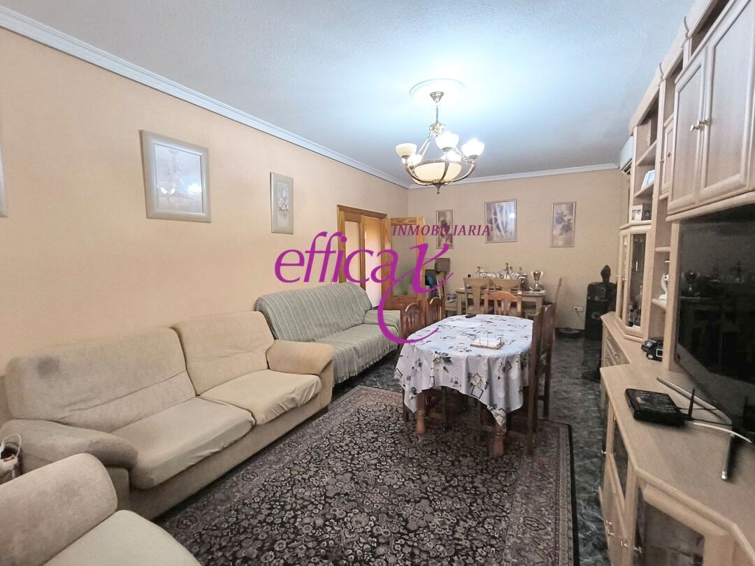 Sala d'estar de Casa o xalet en venda en Burujón amb Calefacció