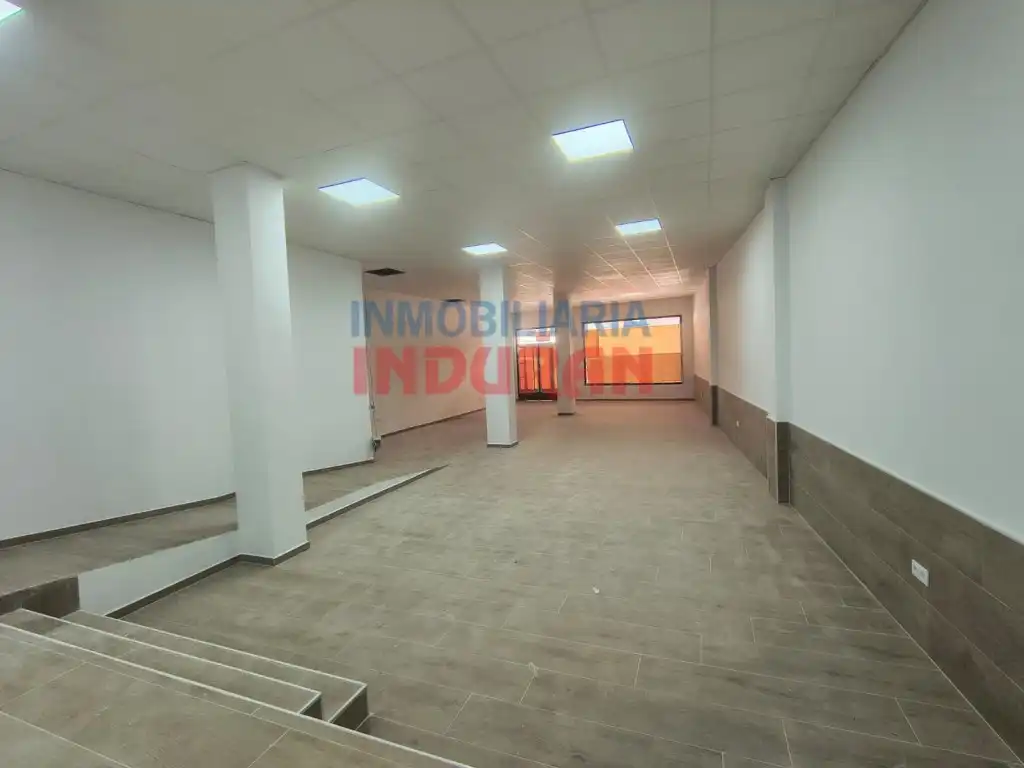 Local comercial de lloguer a Calle Antonio Concha, imagen 3