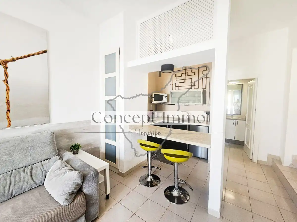 Vista exterior de Planta baja en venta en Adeje con Aire acondicionado, Terraza y Alarma