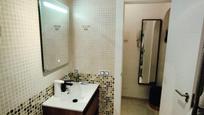 Bathroom of Apartment for sale in Torrevieja  with Terrace, Furnished and Community pool