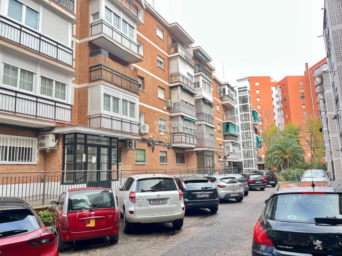 Exterior view of Flat for sale in  Madrid Capital  with Air Conditioner, Heating and Terrace