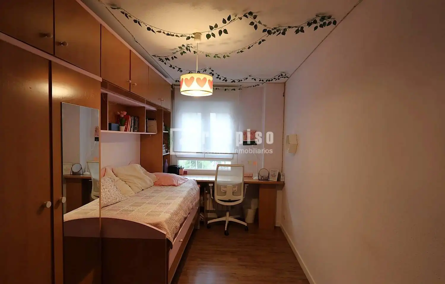 Bedroom of Flat for sale in Madrid  with Air Conditioner, Heating and Private garden