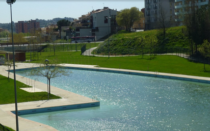 Swimming pool of Flat for sale in Terrassa