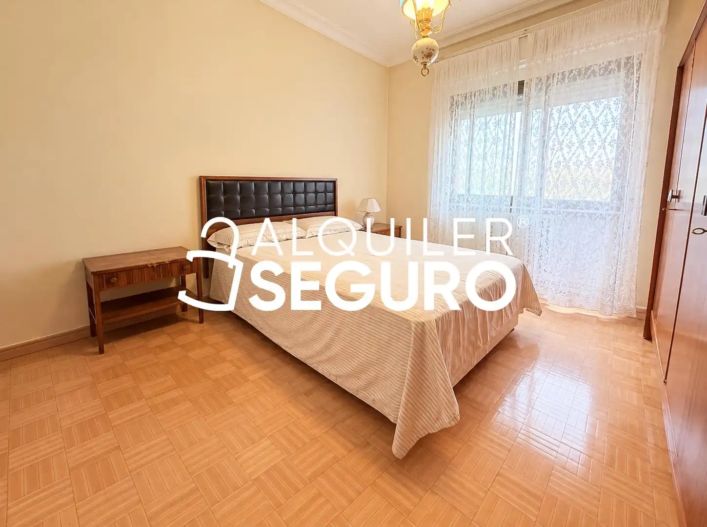 Habitación de Piso de alquiler en Chamberí