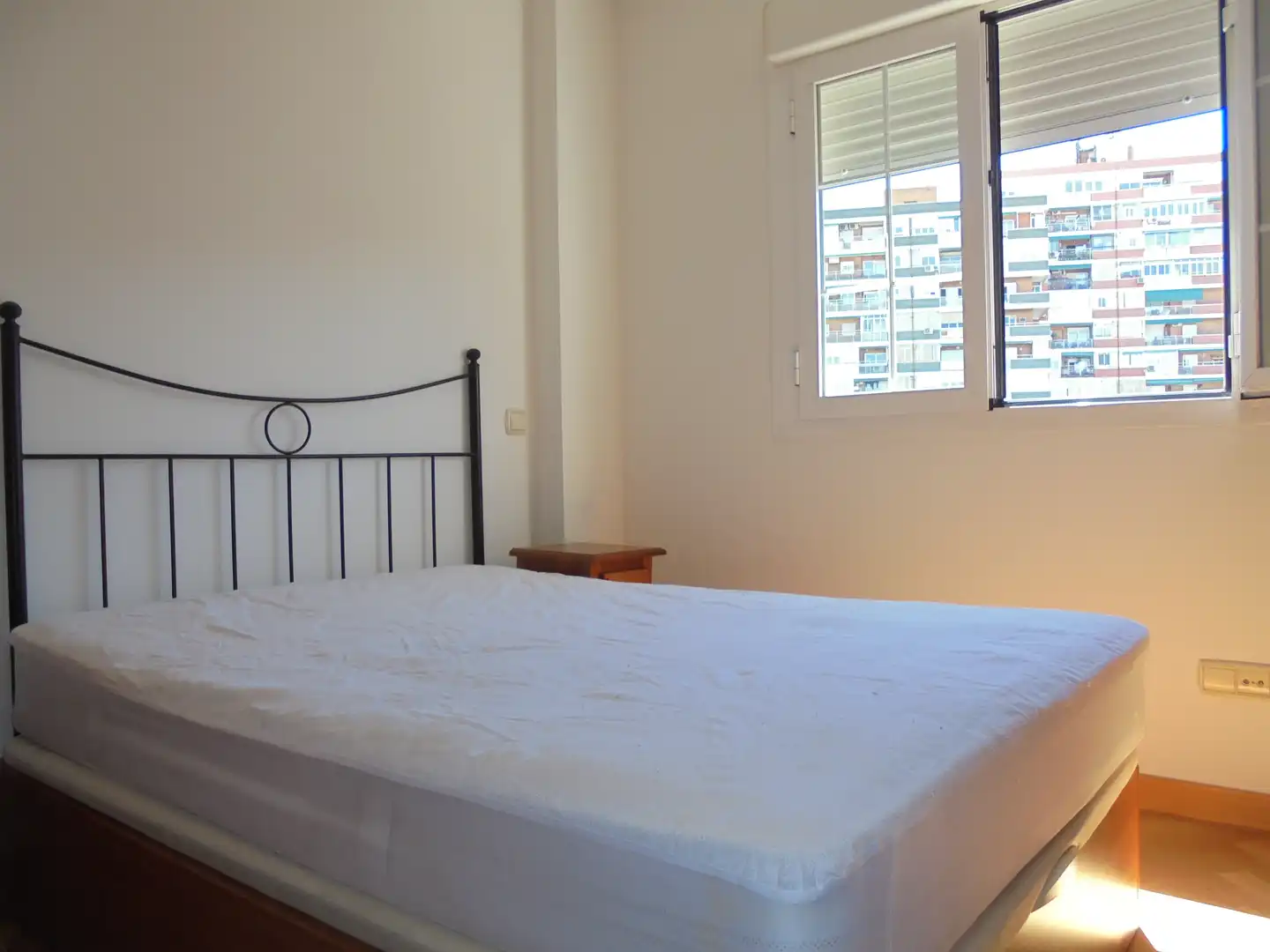 Habitación de Piso de alquiler en Madrid con Aire acondicionado, Calefacción y Trastero