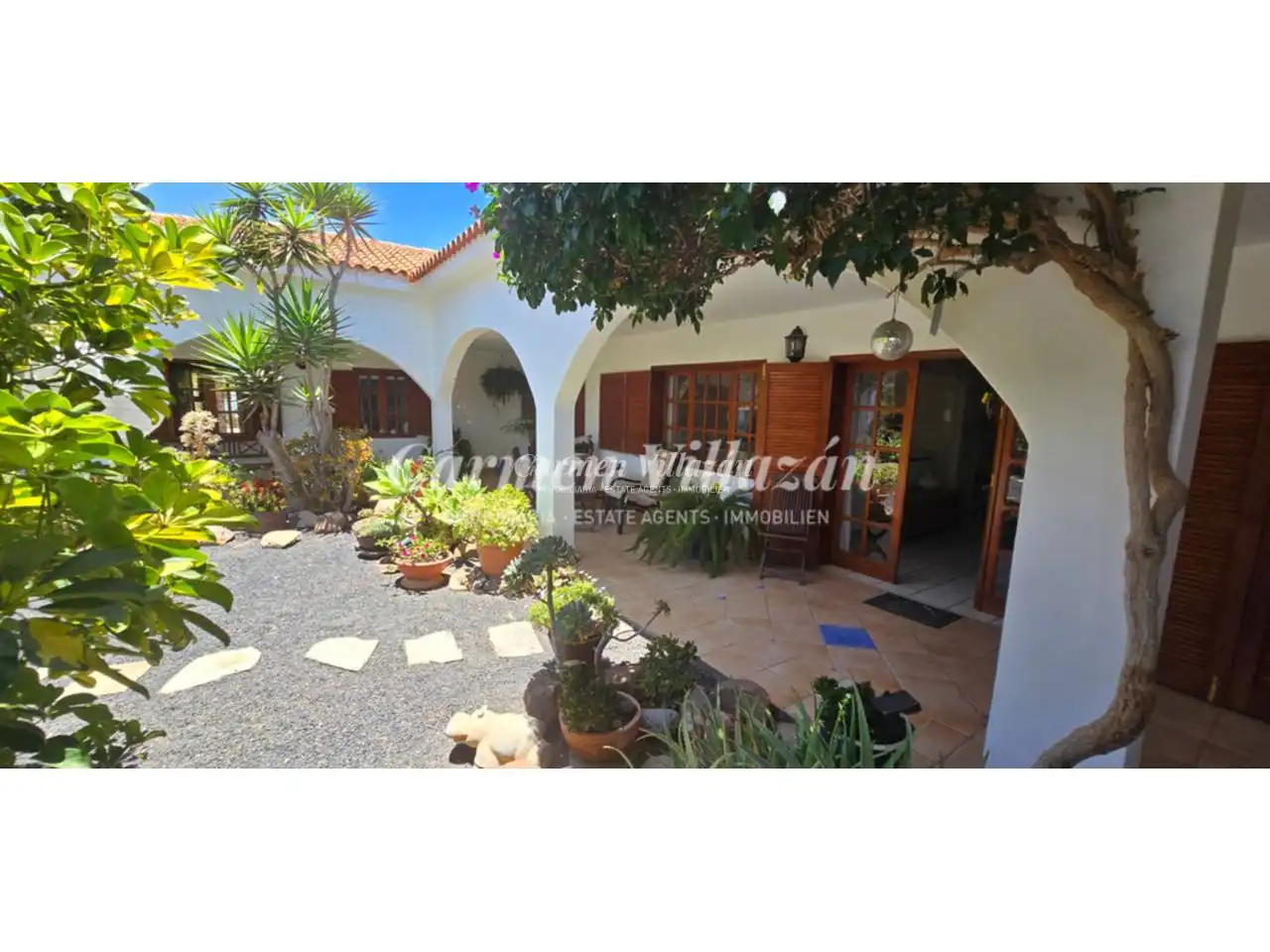 Exterior view of Houses for sale in Antigua  with Heating, Private garden and Terrace