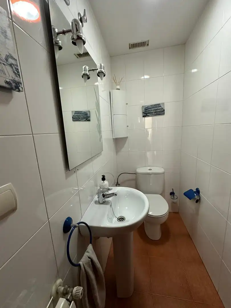Baño de Casa adosada en venta en Hospital de Órbigo con Calefacción, Jardín privado y Parquet