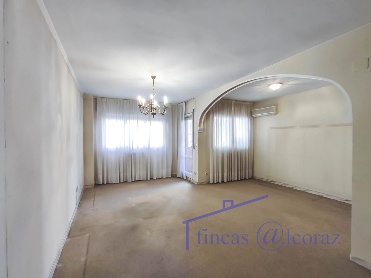 Flat for sale in  Huesca Capital