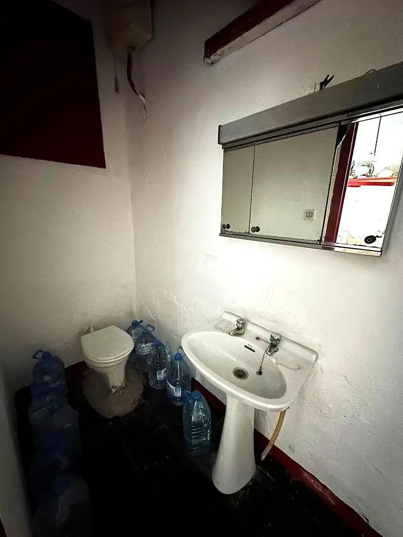 Badezimmer von Geschaftsraum zum Verkauf in Badalona