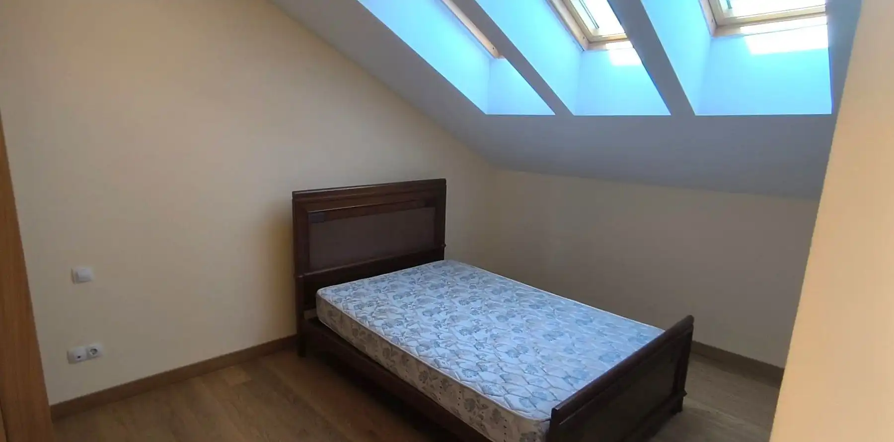 Habitación de Dúplex en venta en Cenicero con Calefacción, Terraza y Trastero