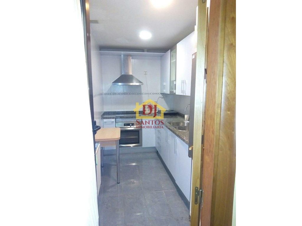 Apartment for sale in N/A, Teso de la Feria - Arrabal