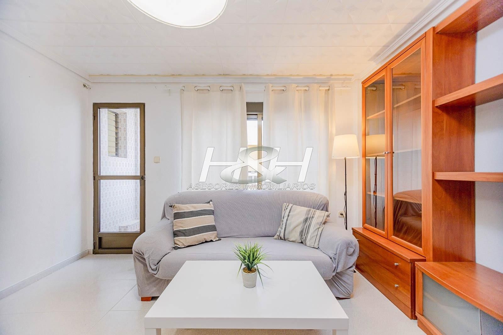 Sala d'estar de Pis en venda en Burjassot amb Balcó