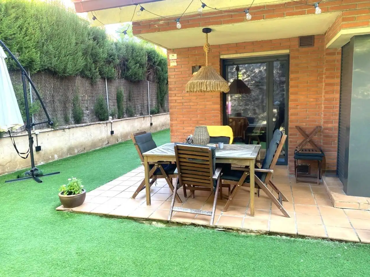 Casa aparellada amb jardí en venda a Calle Joan Coromines, imagen 7