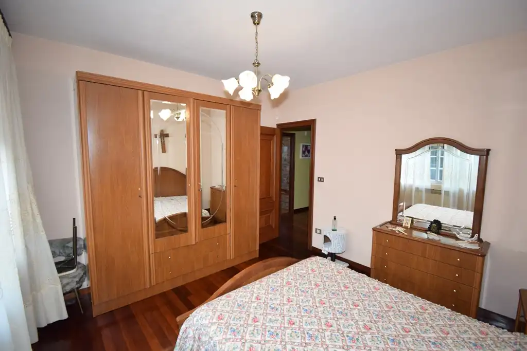 Dormitori de Casa o xalet en venda en Fene amb Jardí privat, Terrassa i Moblat