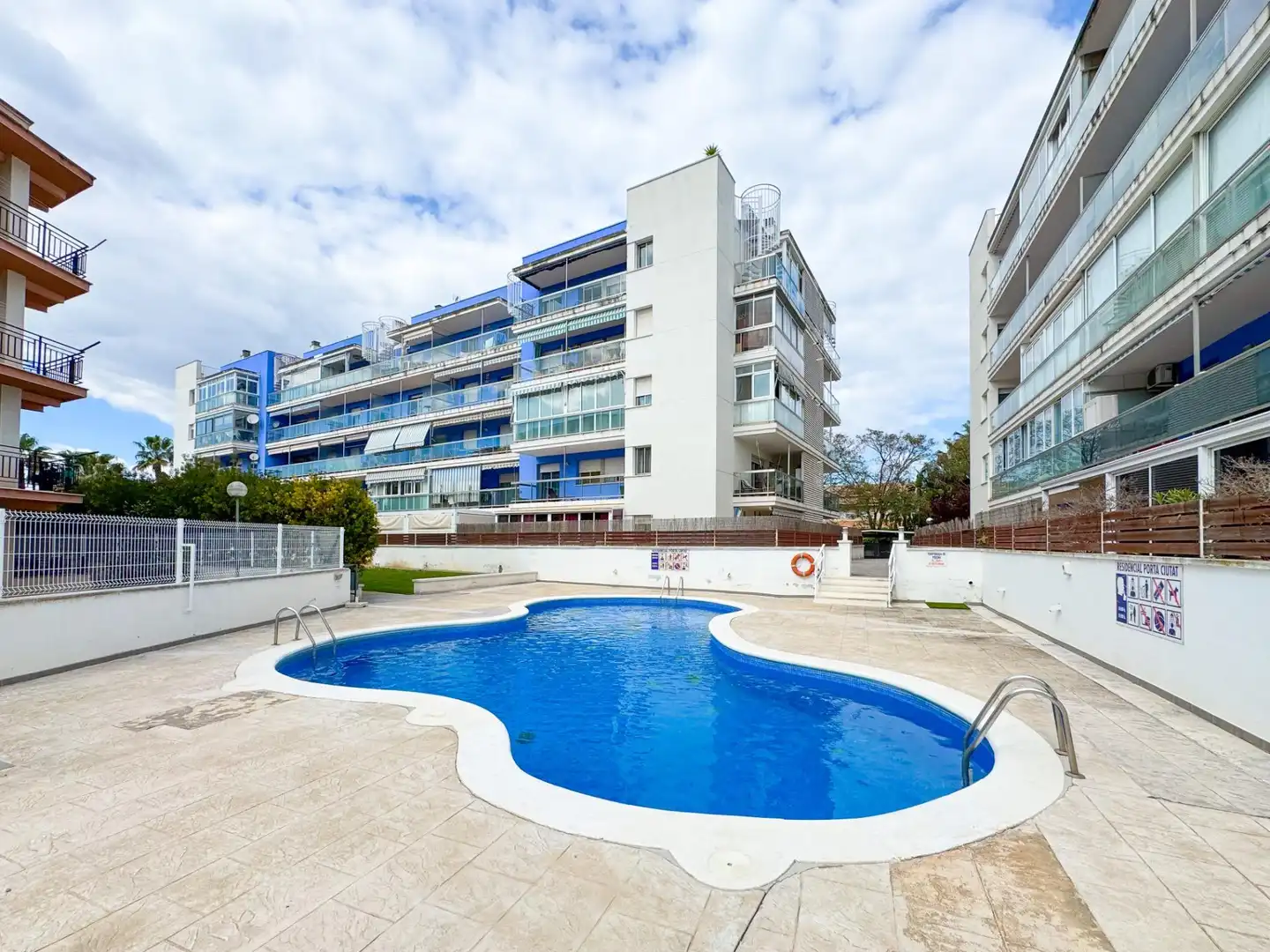 Swimming pool of Flat for sale in Salou  with Heating, Private garden and Terrace