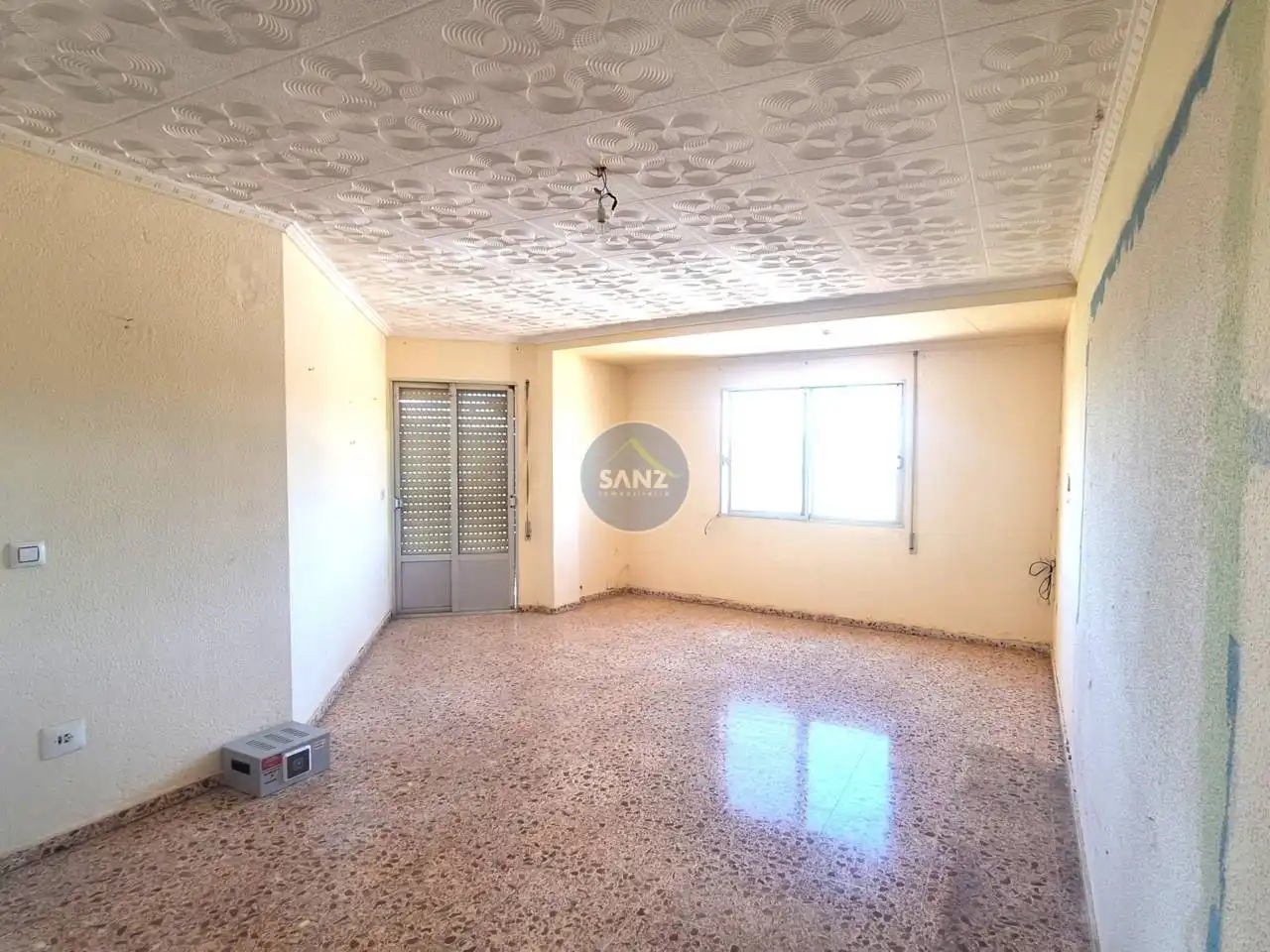 Wohnzimmer von Wohnung zum Verkauf in Chella mit Balkon