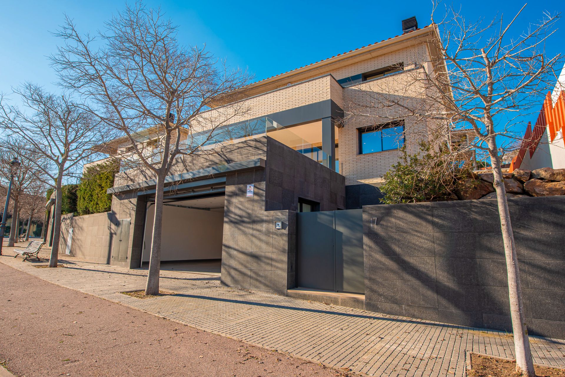 Exterior view of House or chalet for sale in Sant Feliu de Guíxols  with Air Conditioner, Heating and Private garden