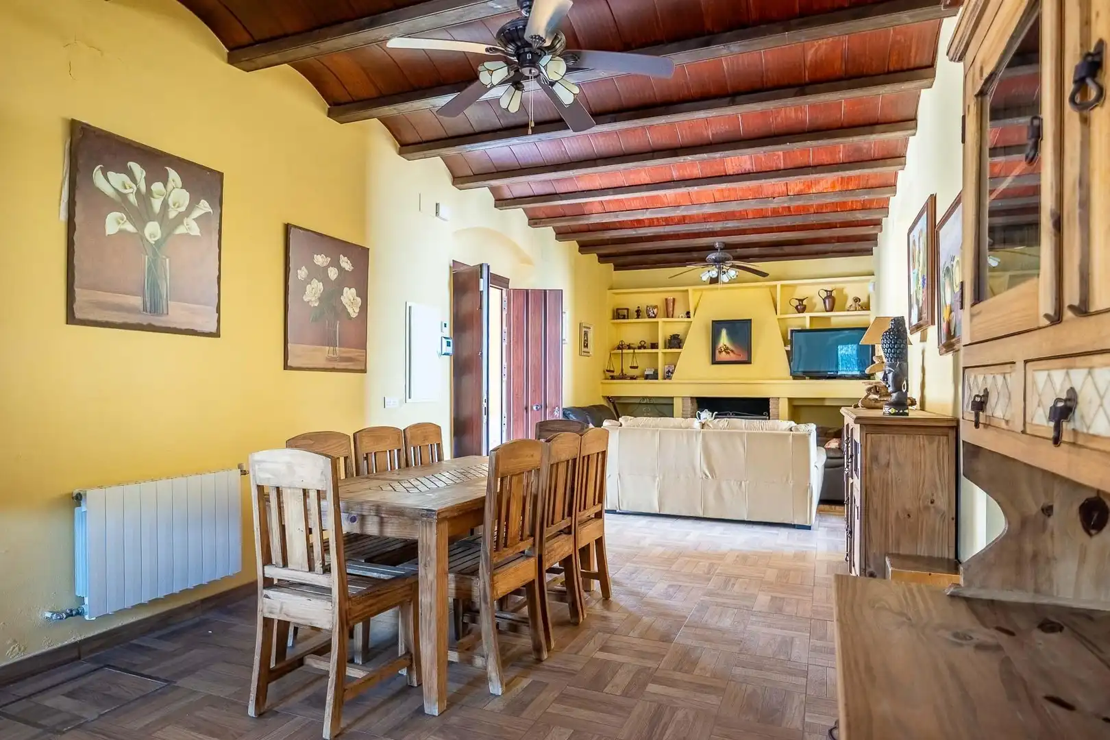 Comedor de Finca rústica en venta en Carmona con Calefacción, Jardín privado y Terraza