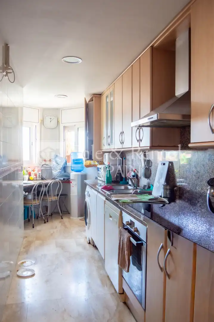 Küche von Wohnung zum Verkauf in Blanes mit Klimaanlage und Heizung