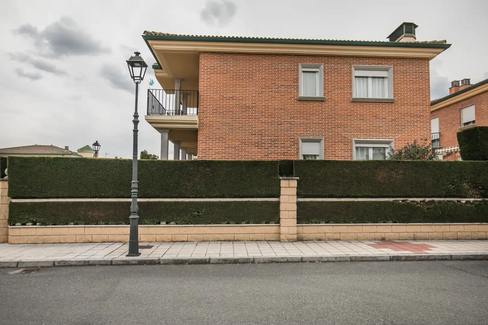 Vista exterior de Casa o xalet en venda en Ávila amb Calefacció, Jardí privat i Terrassa