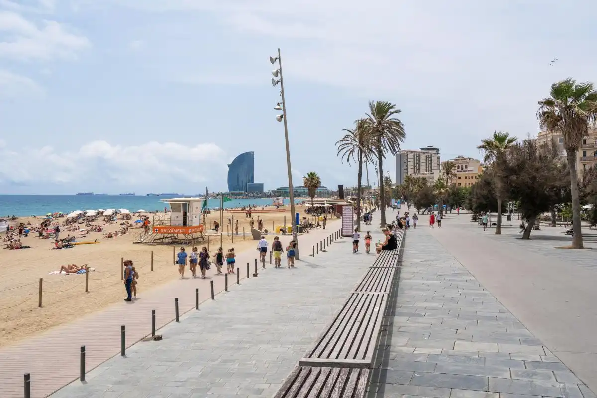 Vista exterior de Piso en venta en Barcelona con Aire acondicionado, Calefacción y Amueblado