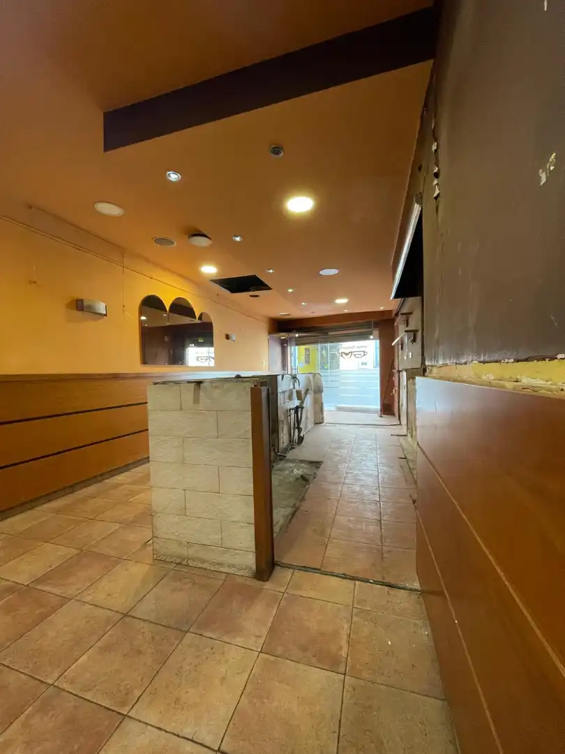 Local comercial en alquiler en Carrer de l'Endavallada 6, imagen 4