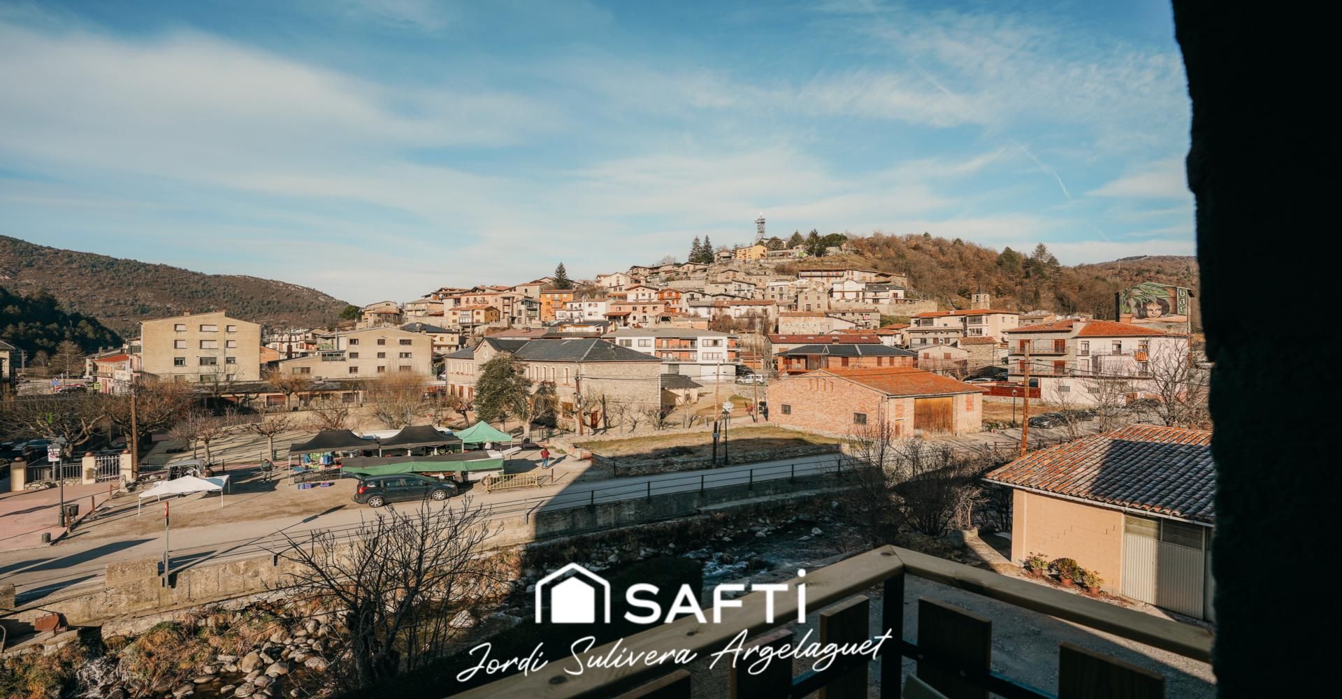 Building for sale in Montellà i Martinet