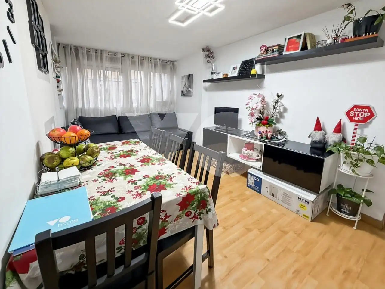 Living room of Ground floor for sale in Madrid  with Heating