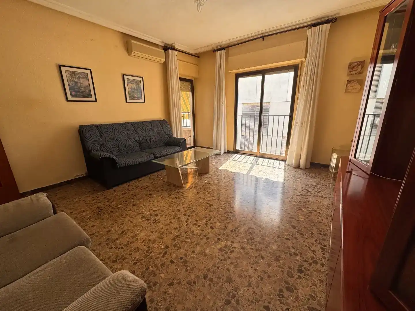 Living room of Flat for sale in Elche / Elx  with Air Conditioner and Balcony