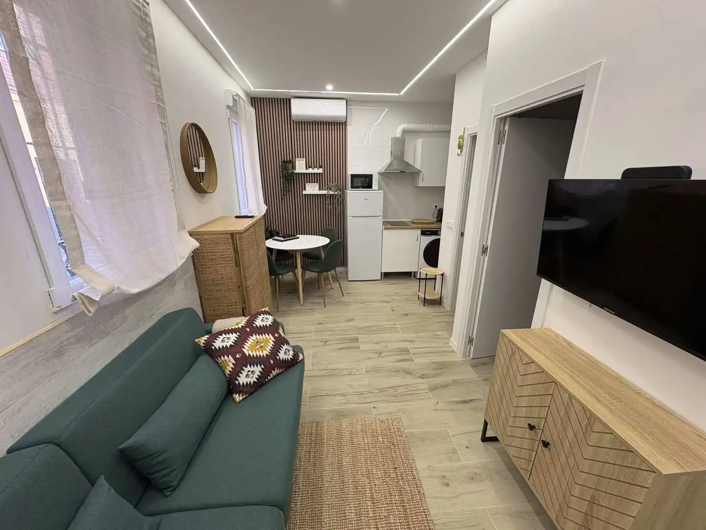 Wohnzimmer von Wohnungen zur untervermieten in Madrid mit Klimaanlage, Heizung und Terrasse