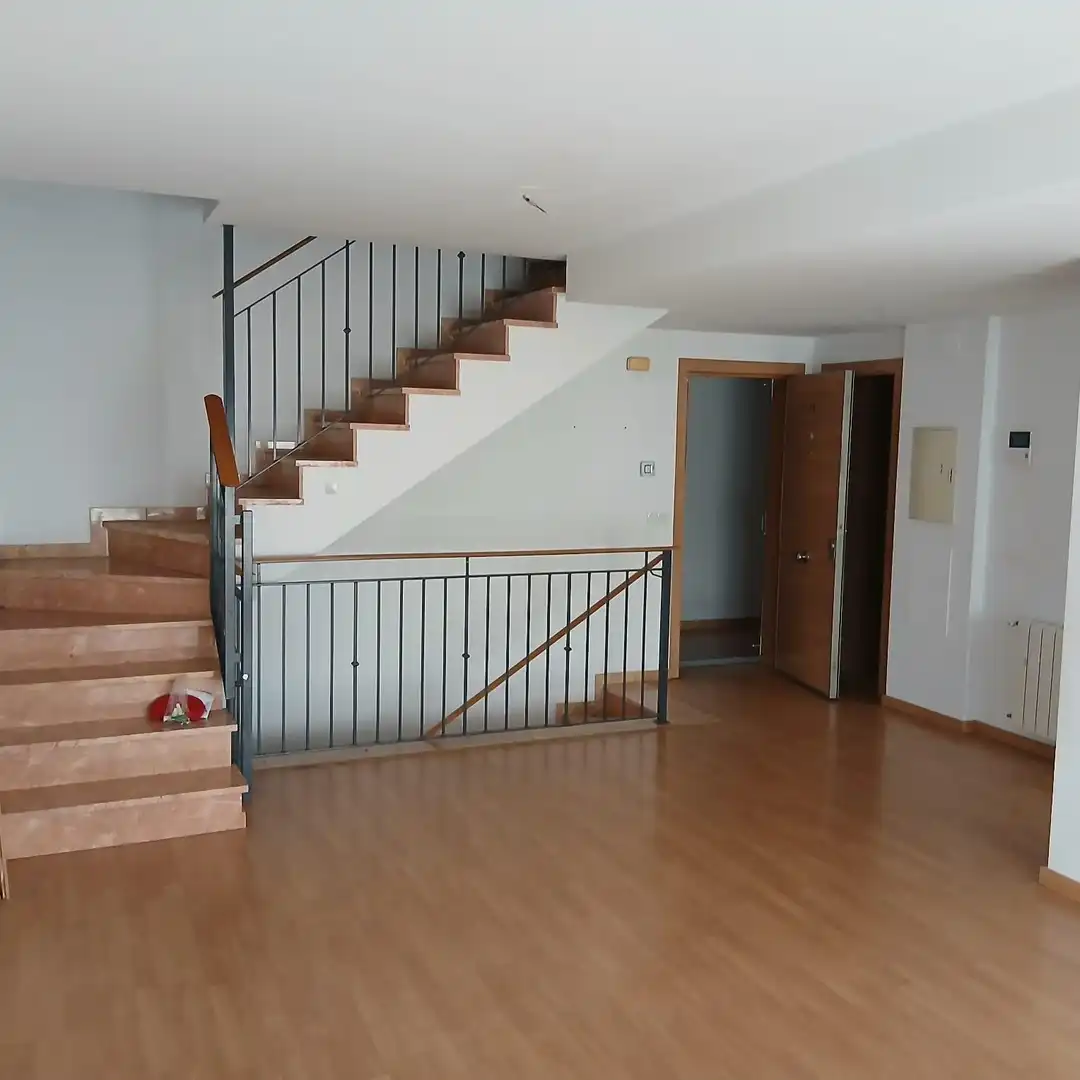 Duplex con piscina in vendita a Tavernes de la Valldigna
