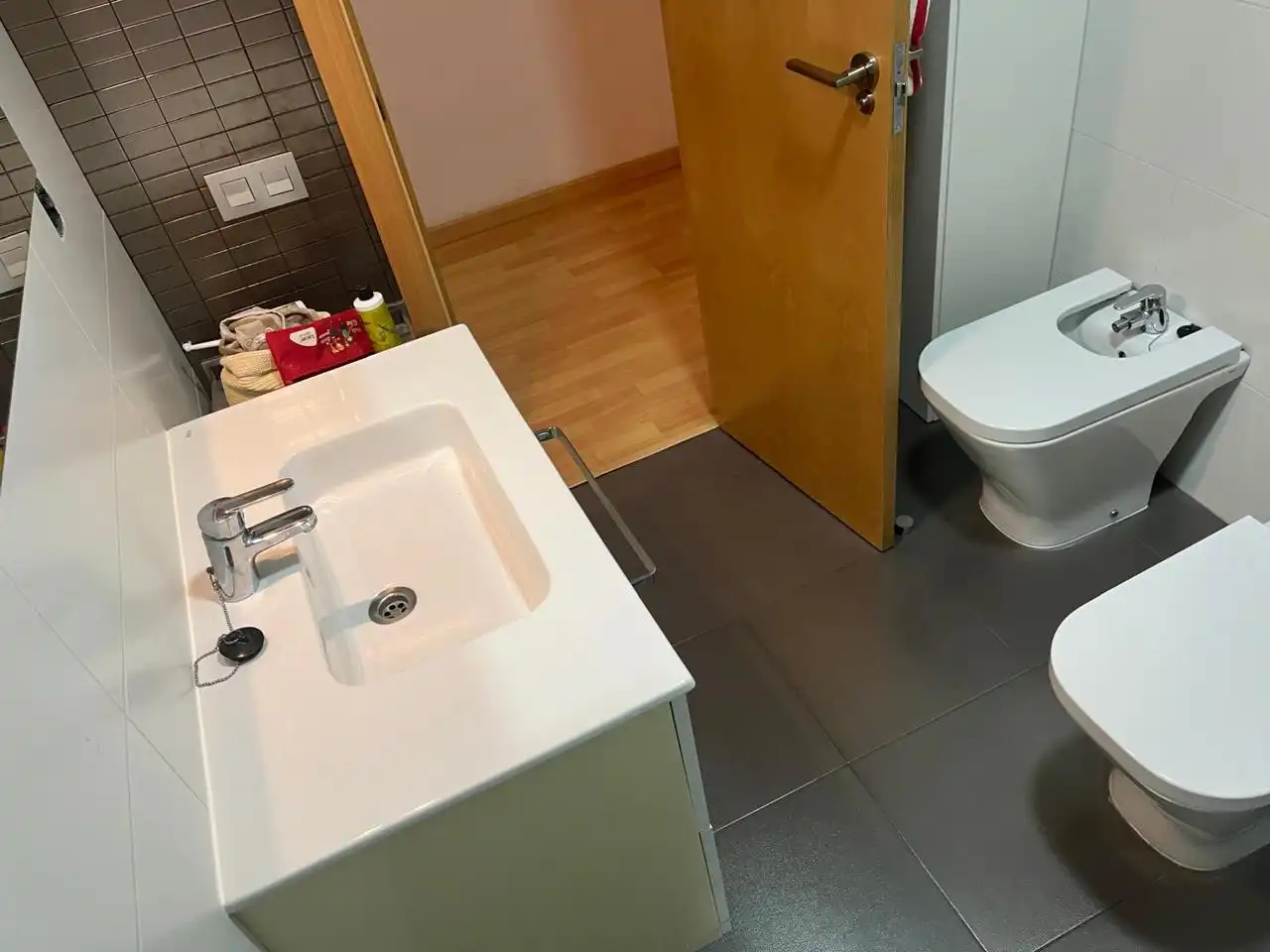 Baño de Piso en venta en Alicante / Alacant con Aire acondicionado