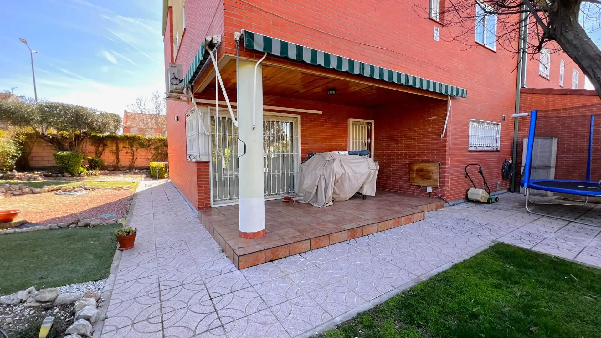 Terraza de Casa adosada en venta en Rivas-Vaciamadrid con Aire acondicionado, Calefacción y Jardín privado