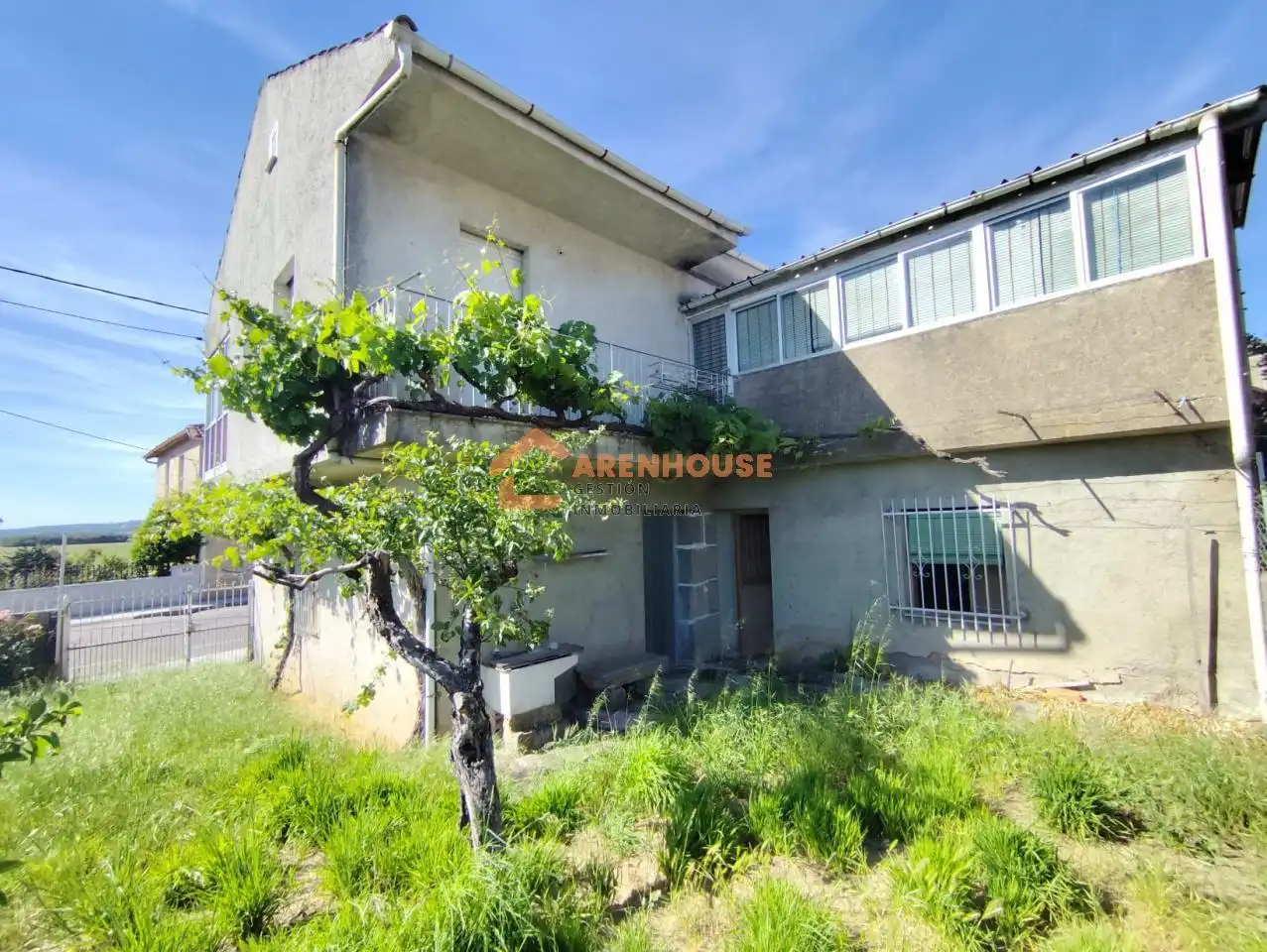 Vista exterior de Casa o chalet en venta en Sarreaus con Calefacción, Jardín privado y Terraza