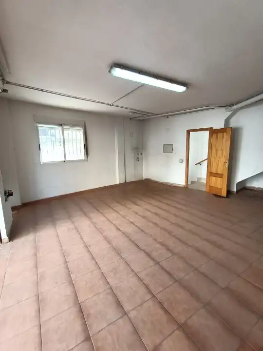 Casa adosada en venta en Segorbe con Calefacción, Terraza y Balcón